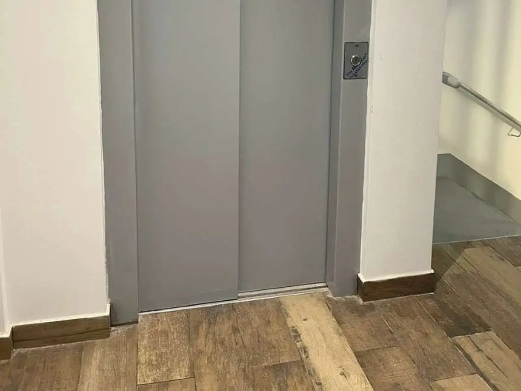 Foto de DEPARTAMENTO 4 AMBIENTES EN EXCELENTE ESQUINA DE VERSALLES, imagen 3