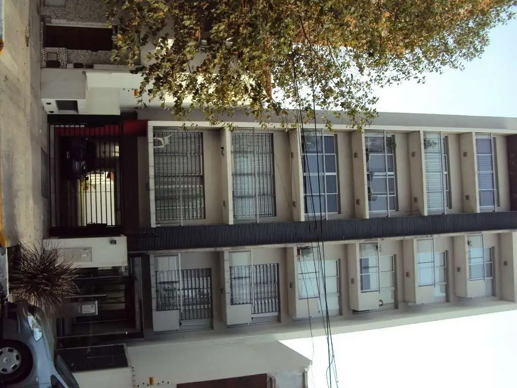 Foto de Vendo Dto 2 ambiente , SUM completamente equipado, baños, parrilla, imagen 2