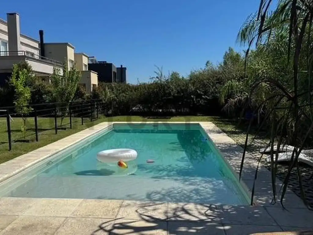 Foto de CASA DE 5 AMBIENTES - BARRIO CEIBOS PUERTOS DEL LAGO, imagen 4