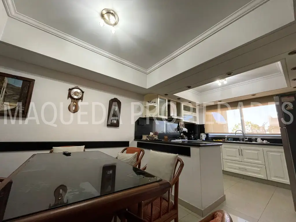 Foto de Piso De Gran Categoria 4 Ambientes C/2 Cocheras ¡imperdible!, imagen 5