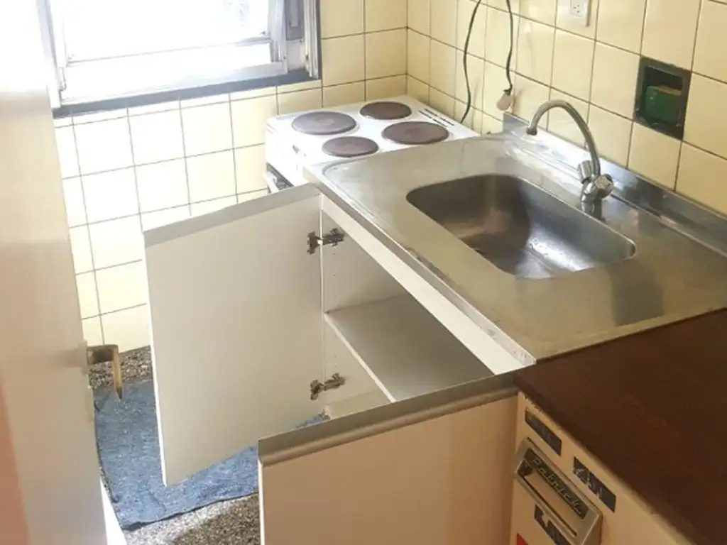Foto de Departamento de 1 ambiente al frente 3° piso con balcon corrido, imagen 1