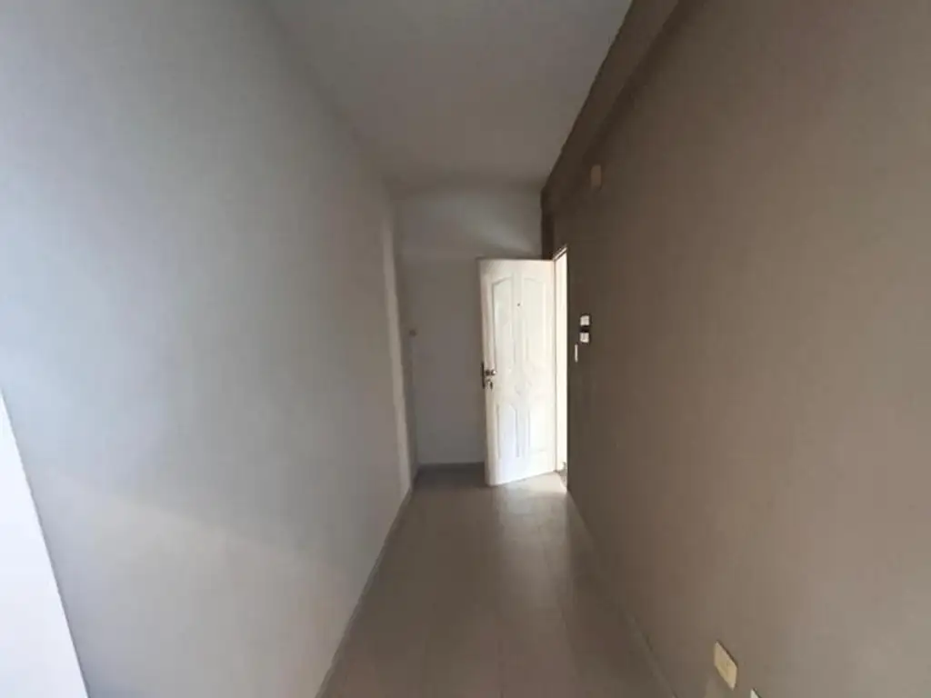 Foto de DEPTO 2 AMB FRENTE 1º PISO - MORON (Z Universidad), imagen 3