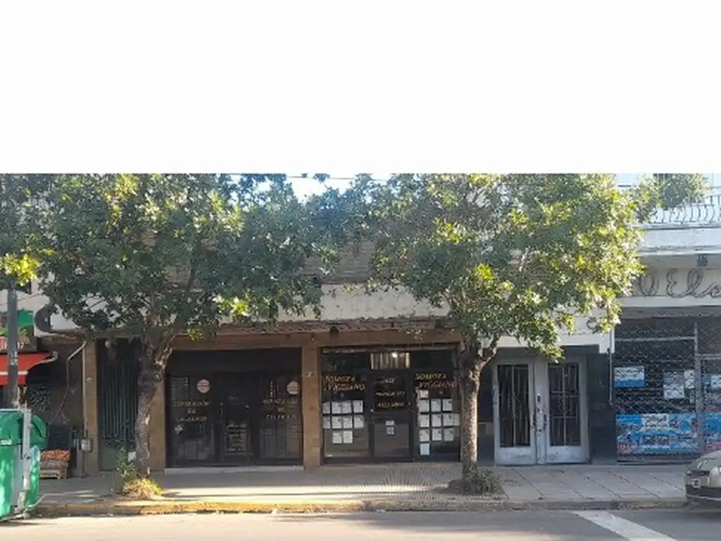 Foto de TERRENO edificable 1800 M2 + subsuelo + balcones frente BARRIO CAFFERTA, imagen 2