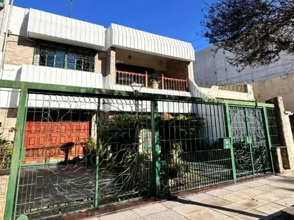 Foto de EXCELENTE CASA CON ORIENTACIÓN ESTE, imagen 2