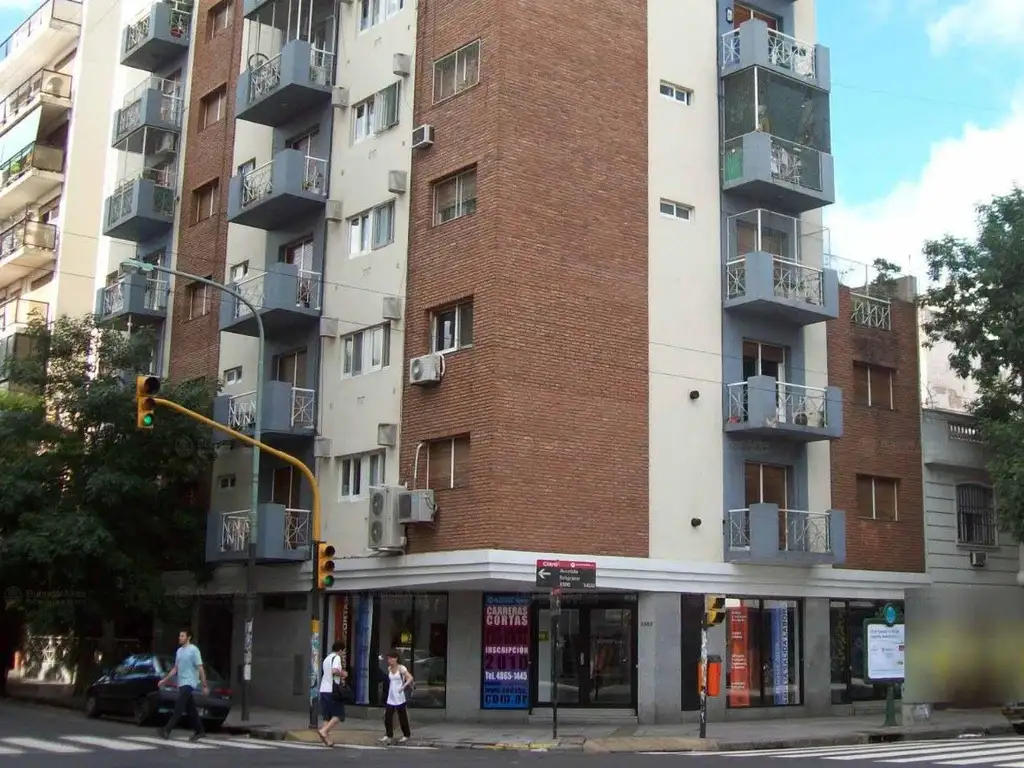 Foto de 3 ambientes al frente con balcón y vista panorámica. Impecable, imagen 3