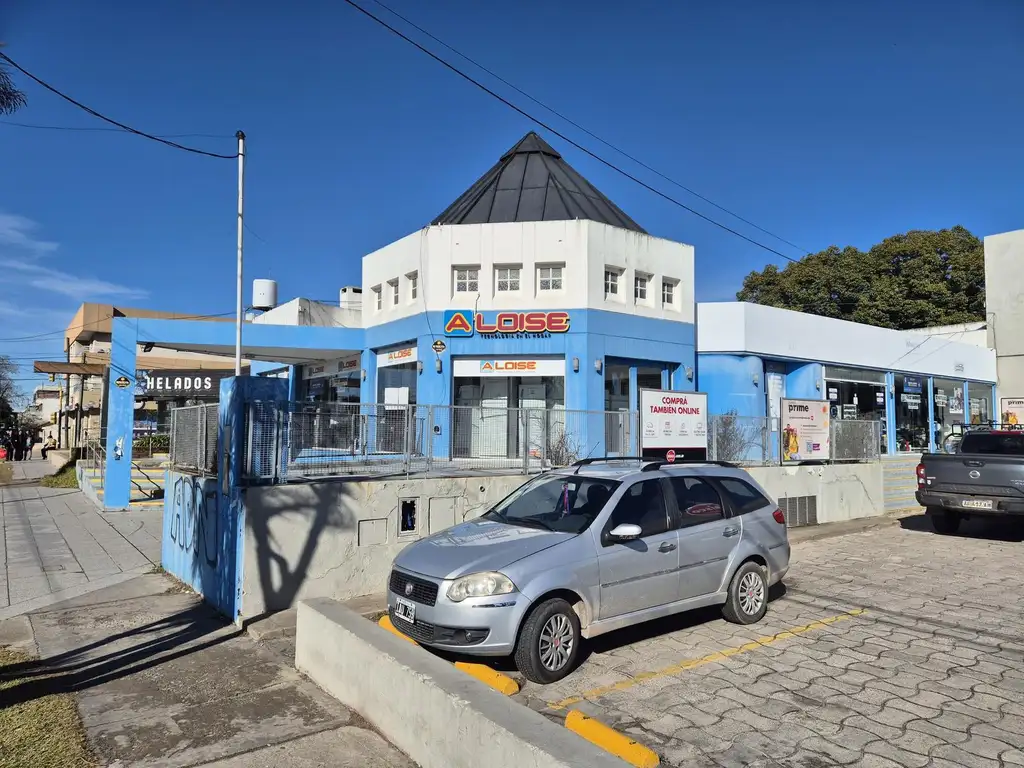 Foto de Excelente local sobre Av. Constitución, imagen 2