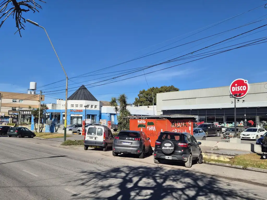 Foto de Excelente local sobre Av. Constitución, imagen 3