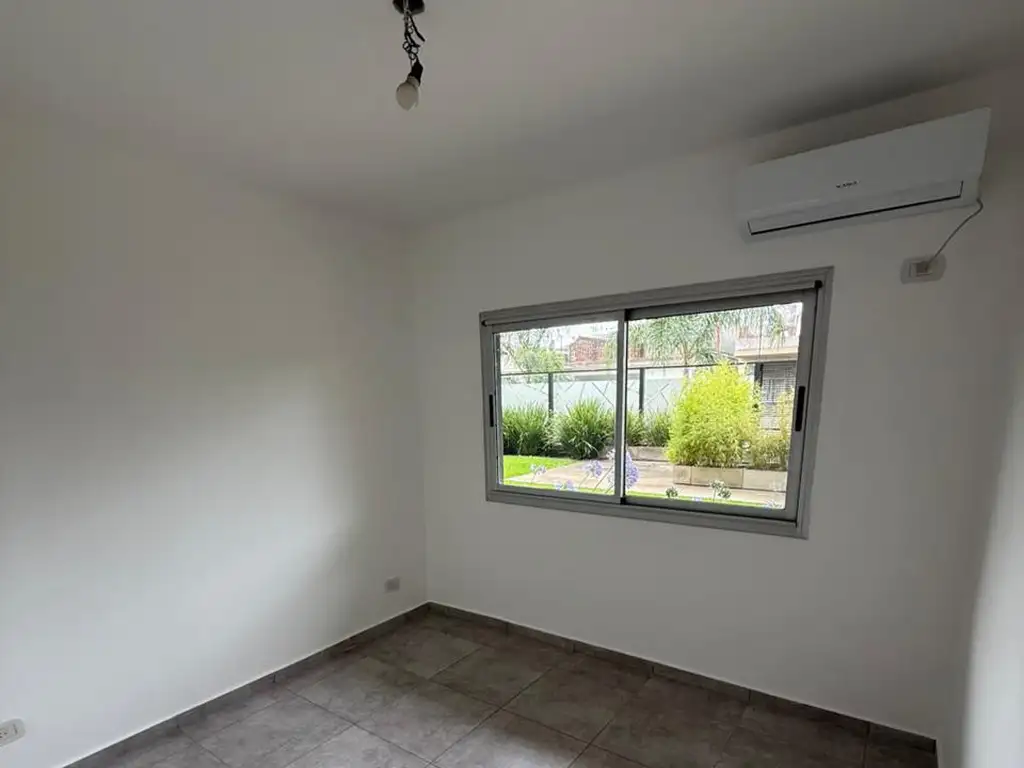 Foto de 2 amb a estrenar con jardin y cochera, imagen 5