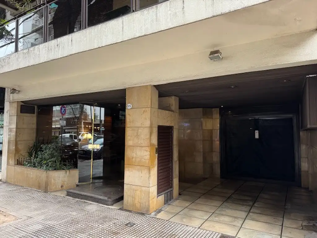 Foto de Piso en Belgrano en venta de 3 dormitorios, imagen 3