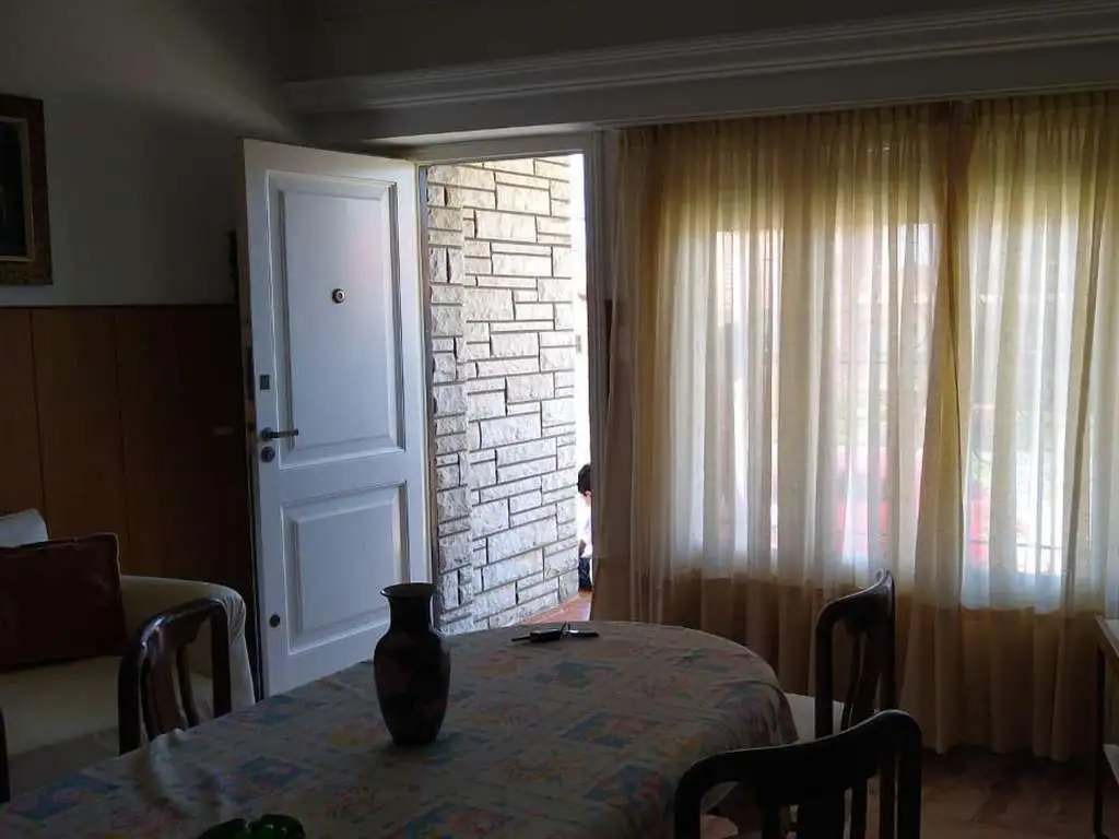 Foto de MUY LINDO CHALET PH AL FRENTE DE 3 AMBS CON COCHERA Y PATIO, imagen 5