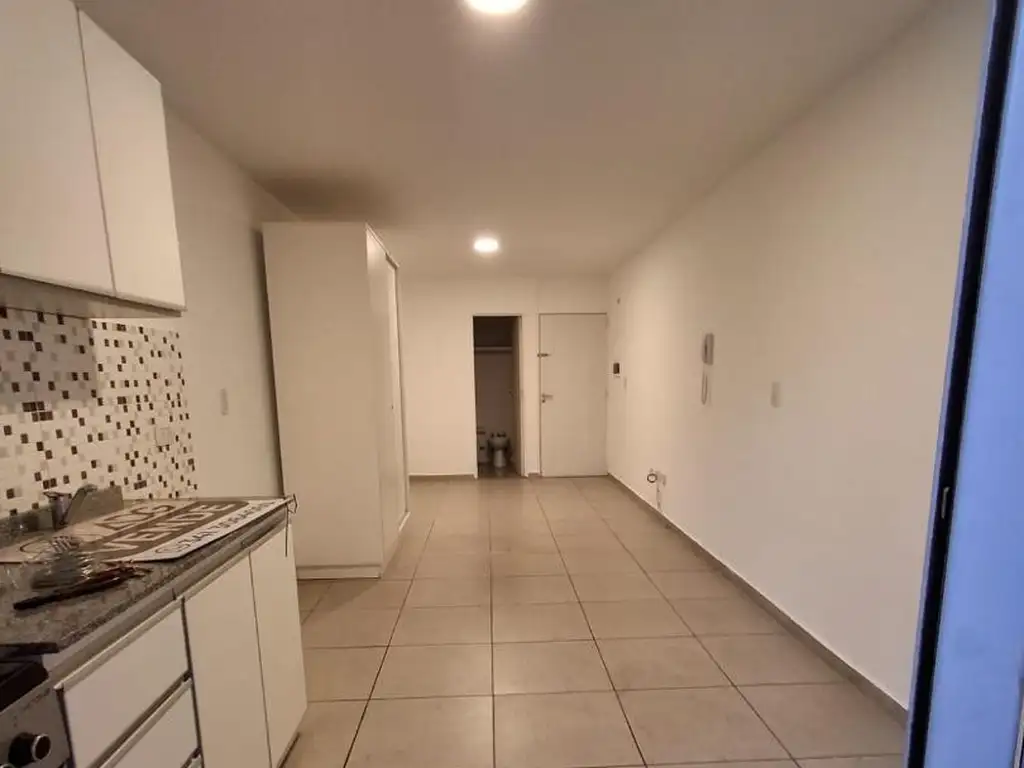 Foto de MONOAMBIENTE EN ALQUILER AL FRENTE, imagen 1