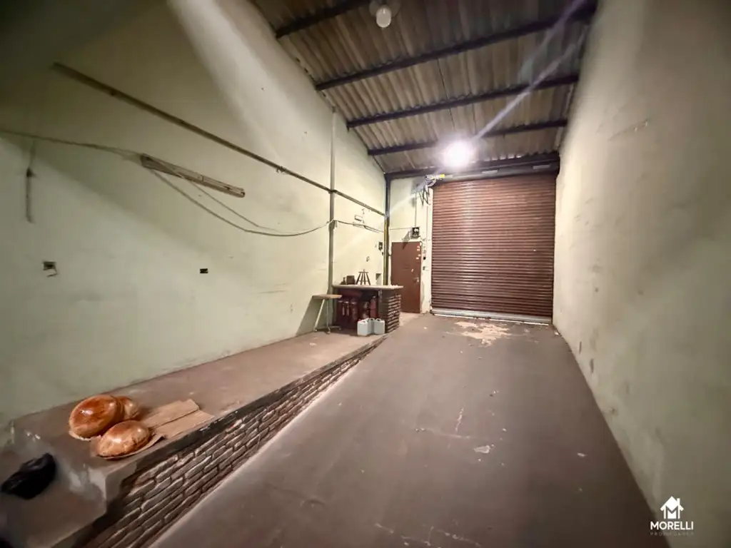 Foto de DEPÓSITO CON OFICINAS SOBRE 2 UNIDADES VENTA EN BLOCK.-, imagen 2