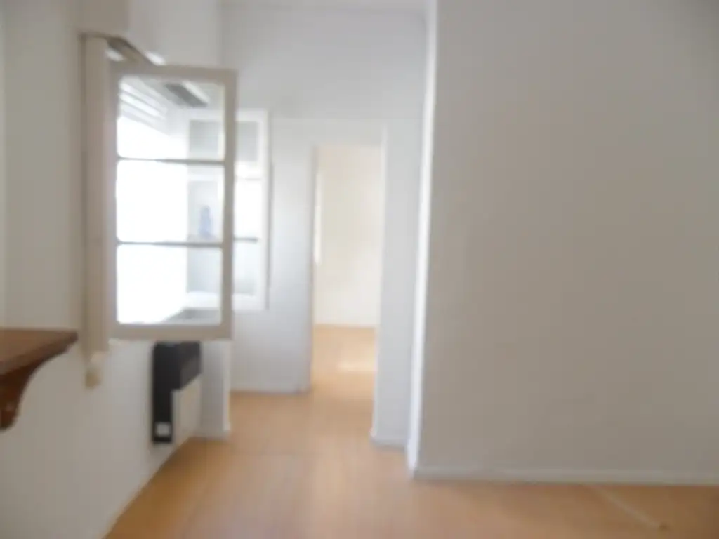 Foto de Dos ambientes tipo ph primer piso por escalera, imagen 3