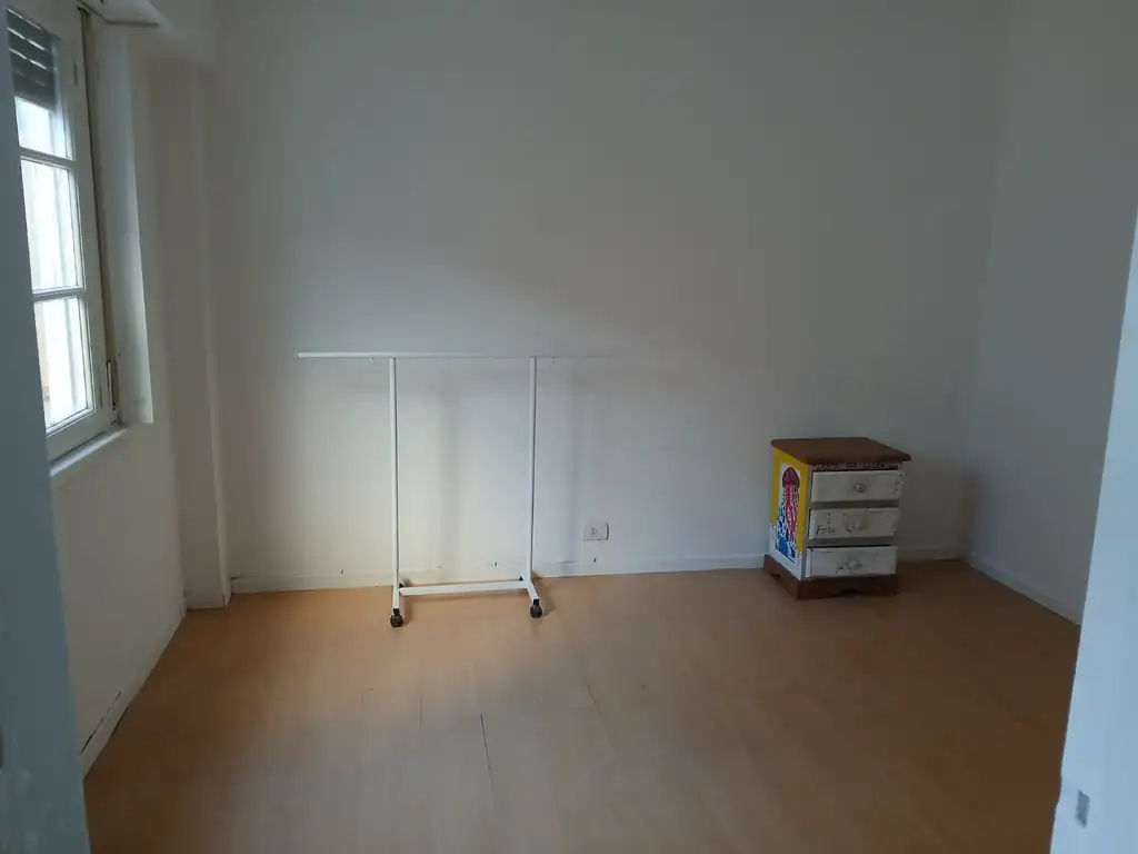 Foto de Dos ambientes tipo ph primer piso por escalera, imagen 5