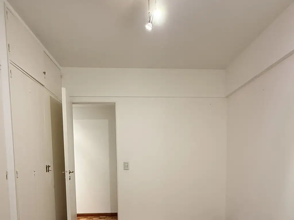 Foto de Departamento en Venta Cuba y José Hernández - 3am con Patio - Servicios, imagen 5