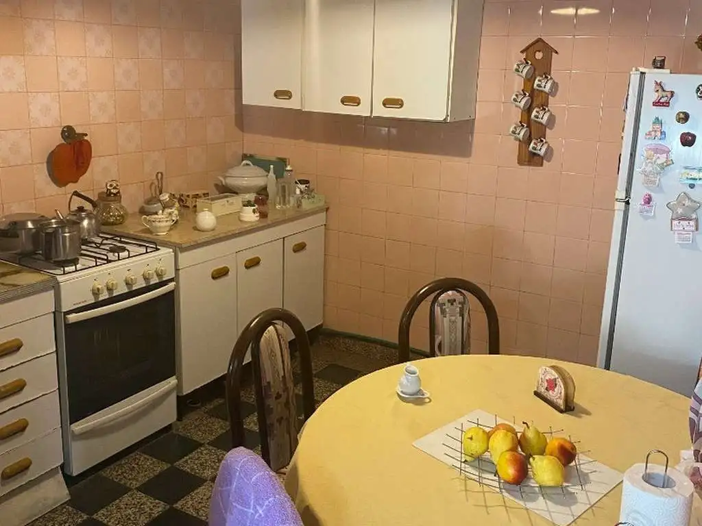 Foto de CASA 5 AMB, LOTE PROPIO, PATIO TERRZA, 8,66 X 21,30,, POSIBILIDAD, imagen 4