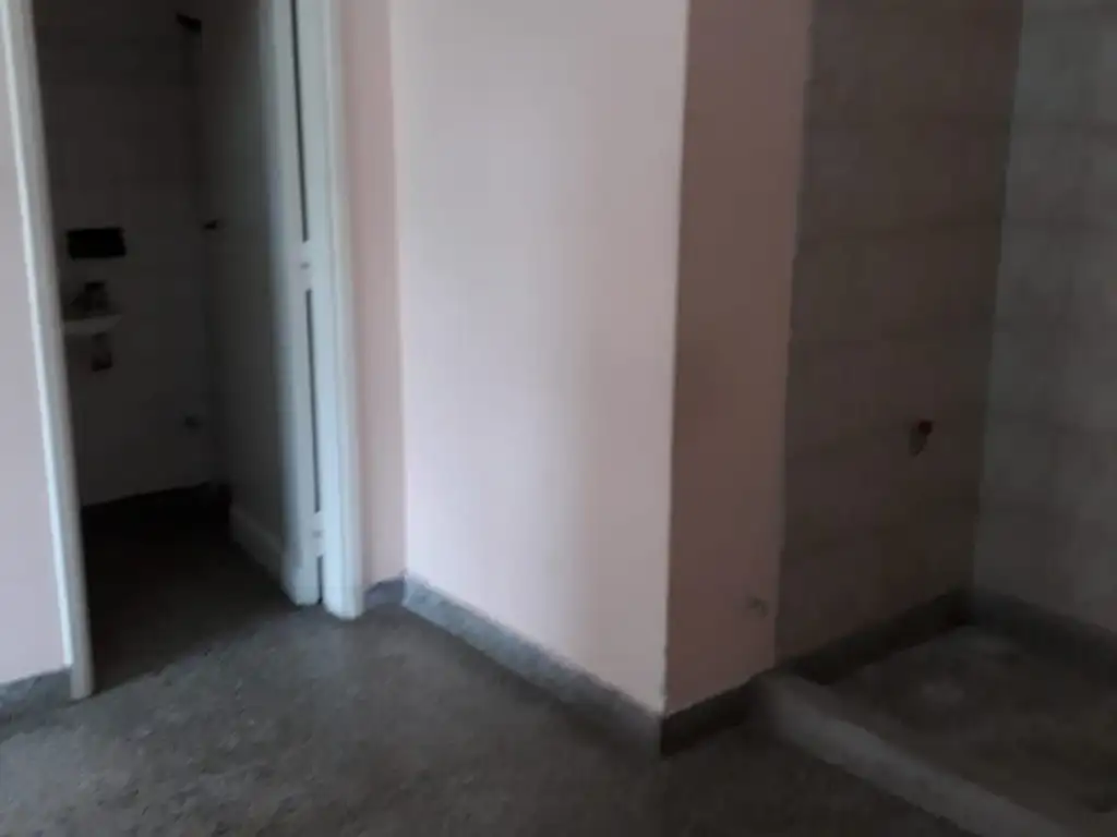 Foto de VENTA LOCAL EN ESQUINA 180 Y MORENO SIN EXPENSAS, imagen 5