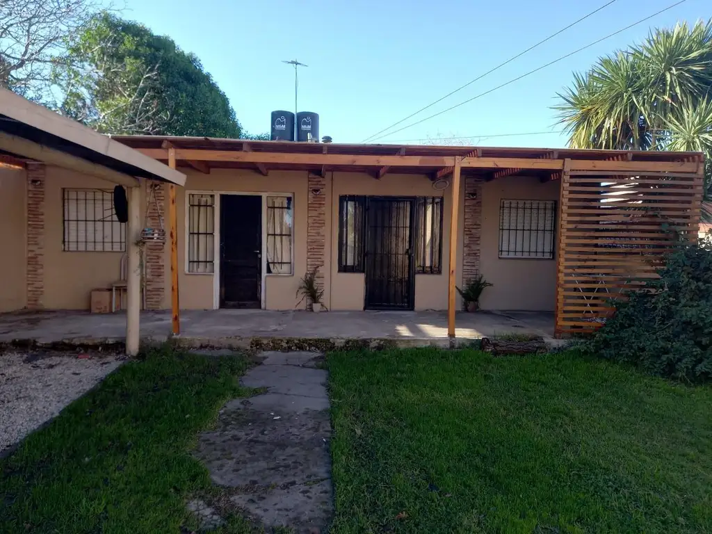 Foto de Dos impecables departamentos sobre lote propio, imagen 2
