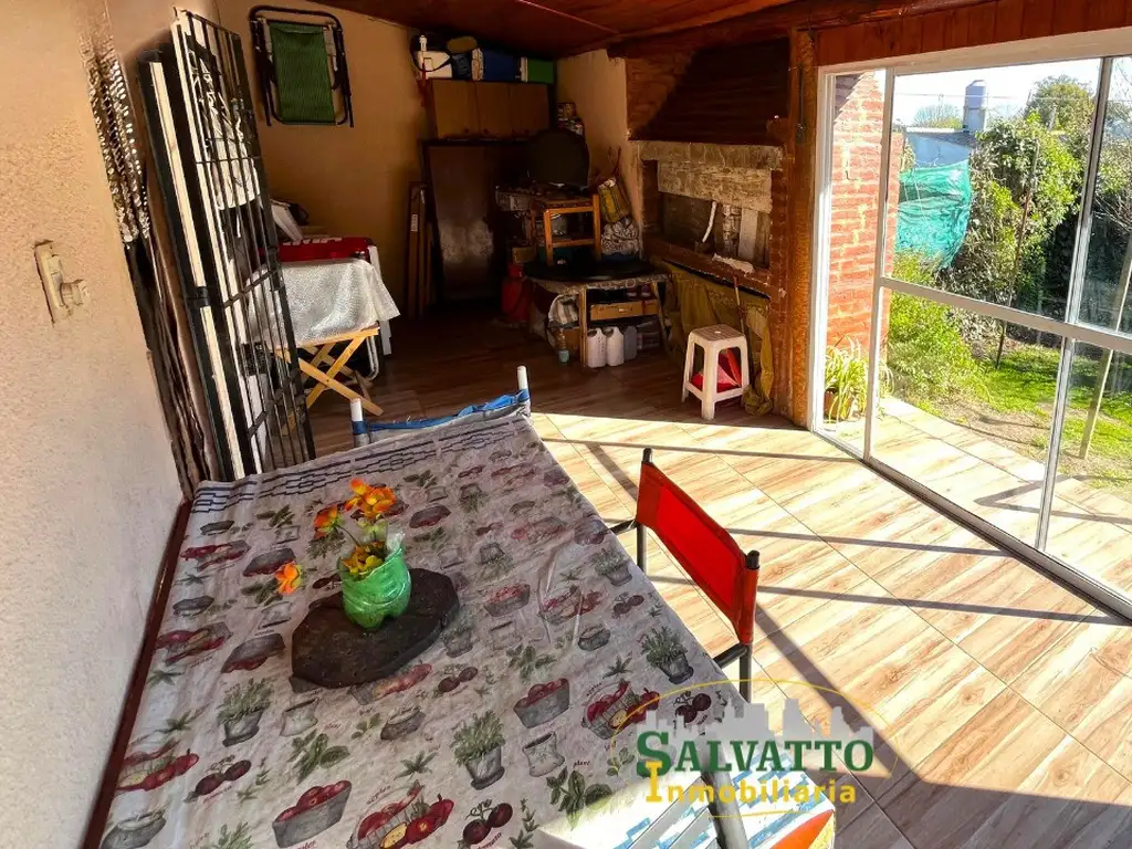 Foto de Chalet 3 ambientes con garage y lote propio en barrio Faro, imagen 3