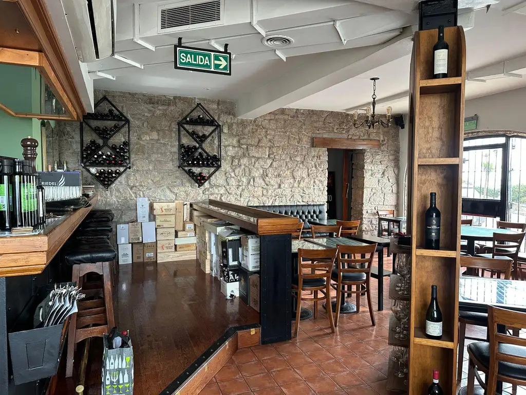 Foto de Excelente local en venta frente al mar, imagen 4