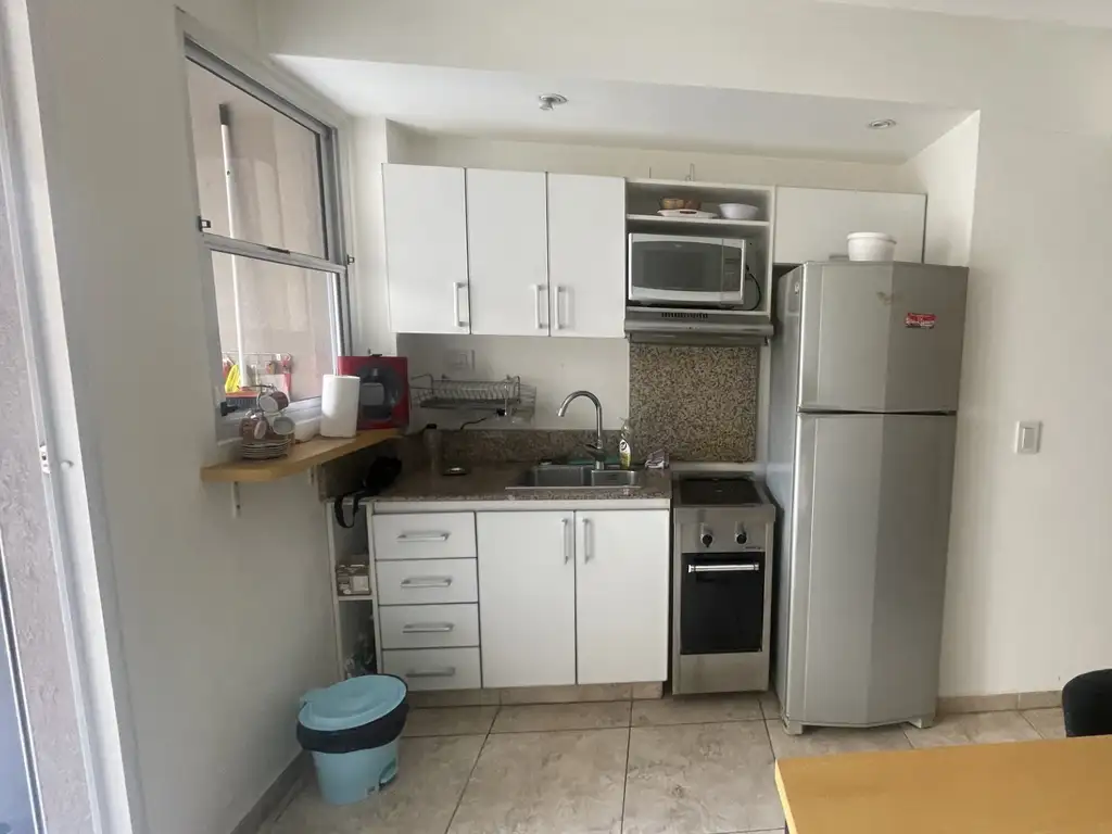 Foto de HERMOSO 3 amb. con patio de 4x10, 2 baños y cochera fija, imagen 3