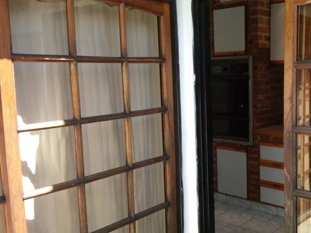 Foto de Venta PH 2 amb c/ patio y espacio aéreo. Muy amplio. Villa Lugano, imagen 2