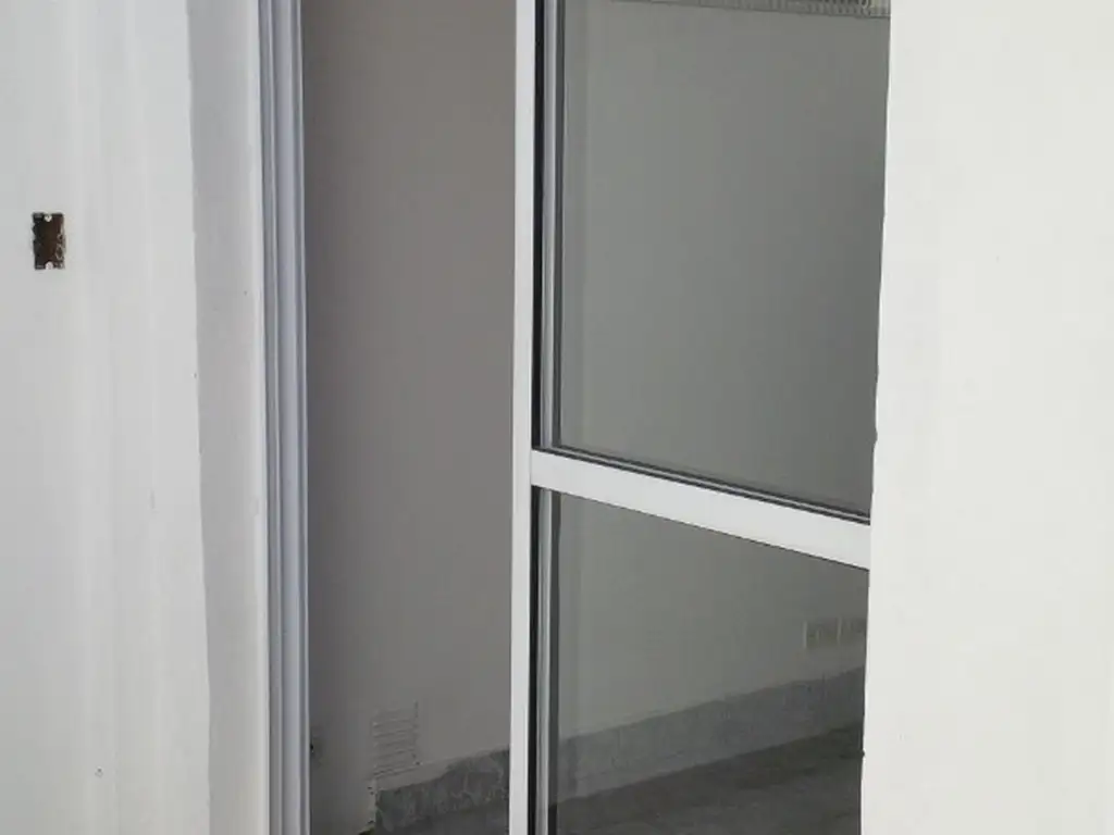 Foto de Venta PH 2 amb c/ patio y espacio aéreo. Muy amplio. Villa Lugano, imagen 5