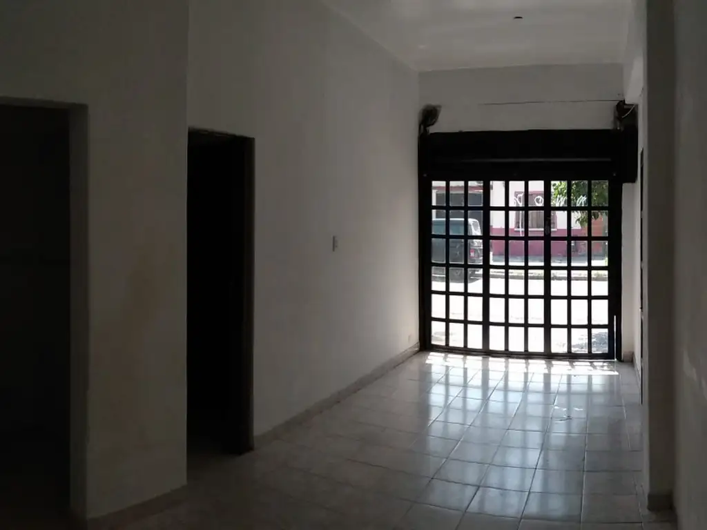 Foto de DEPARTAMENTO DE DOS AMBIENTES AL FRENTE EN PLANTA BAJA, imagen 1