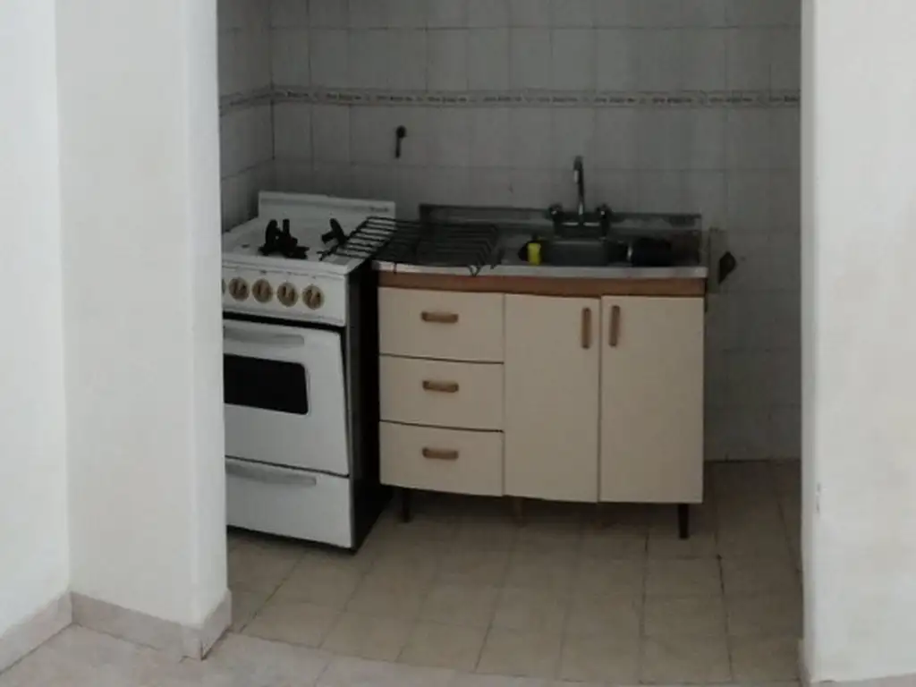 Foto de DEPARTAMENTO DE DOS AMBIENTES AL FRENTE EN PLANTA BAJA, imagen 5