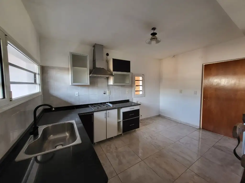 Foto de CASA EN VENTA S.P. del CHAÑAR CALLE ARRAYANES N° 645.-, imagen 5