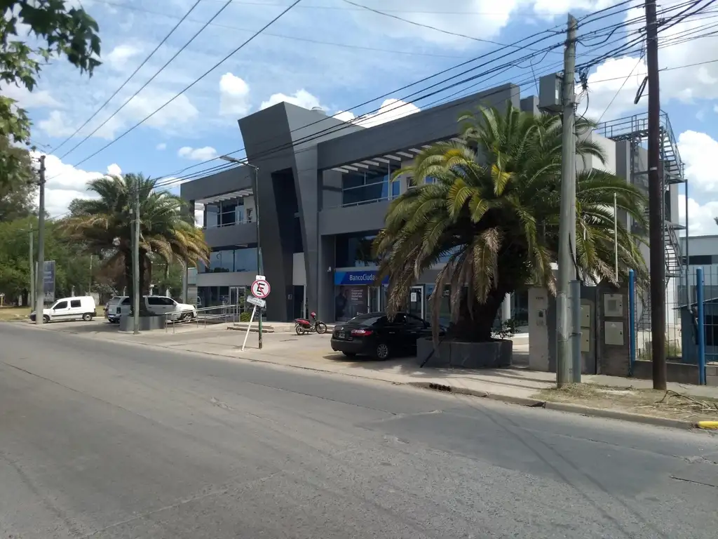 Foto de Local de 330 m² - Parque Industrial Buezaco, imagen 1