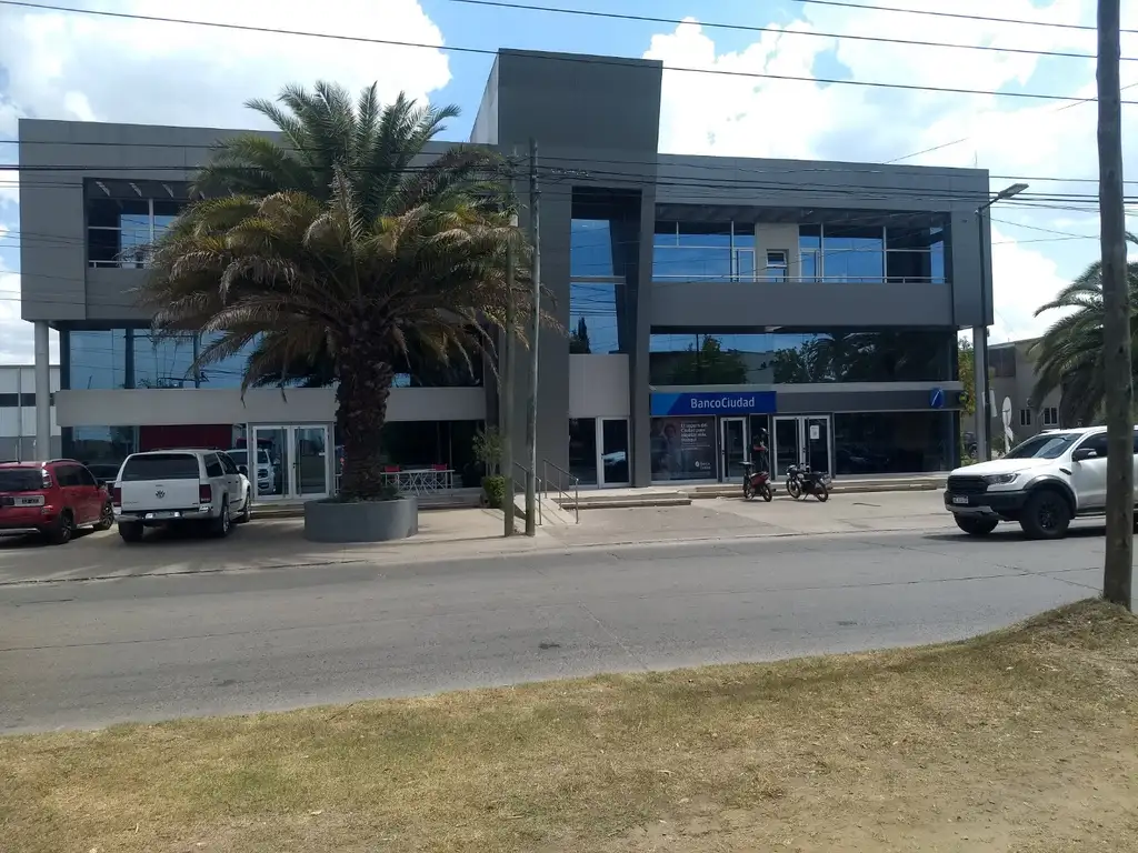 Foto de Local de 330 m² - Parque Industrial Buezaco, imagen 2