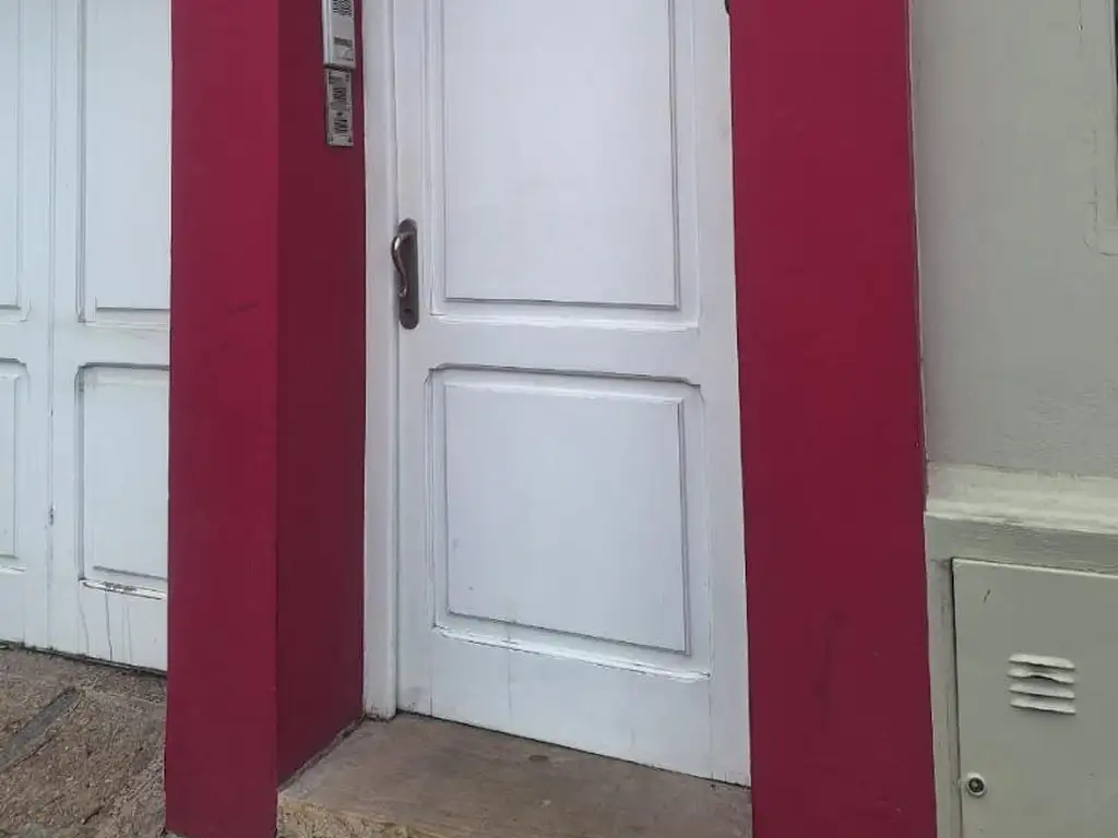 Foto de ALQUILER DE OFICINAS EN PRIMER PISO, imagen 1