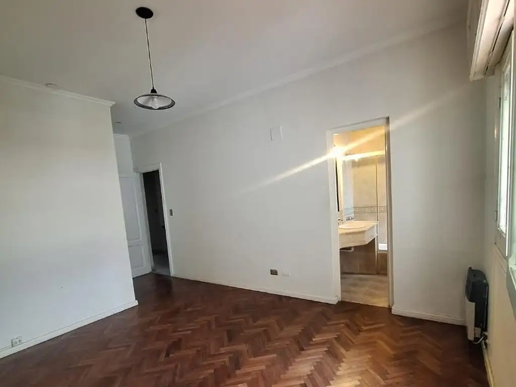 Foto de ALQUILER DE OFICINAS EN PRIMER PISO, imagen 2