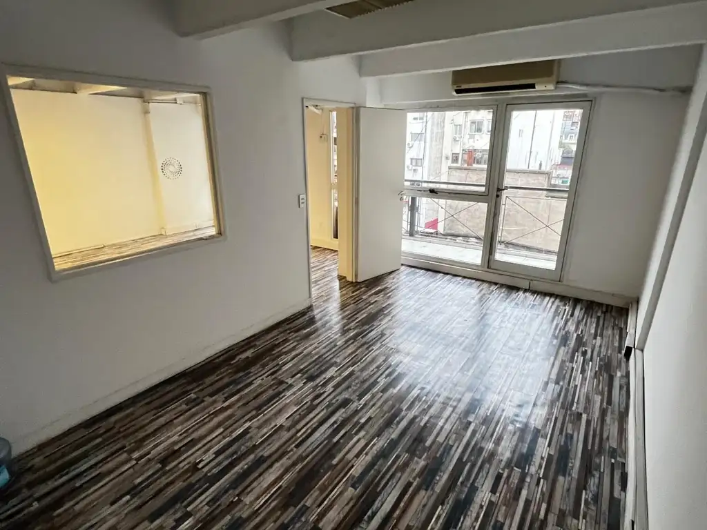 Foto de Oficina 72,00 m² Baño Propio – Balcón Corrido Air/ac Impecable, imagen 5