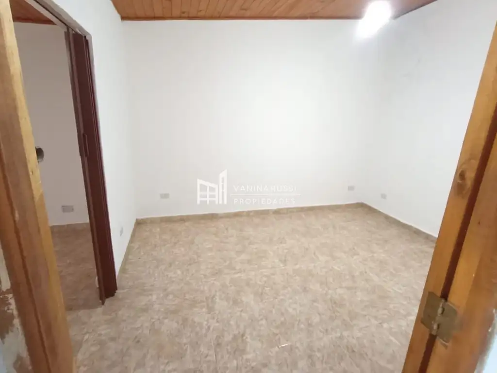 Foto de DEPARTAMENTO EN ALQUILER EN ESCOBAR - USO COMERCIAL, imagen 2