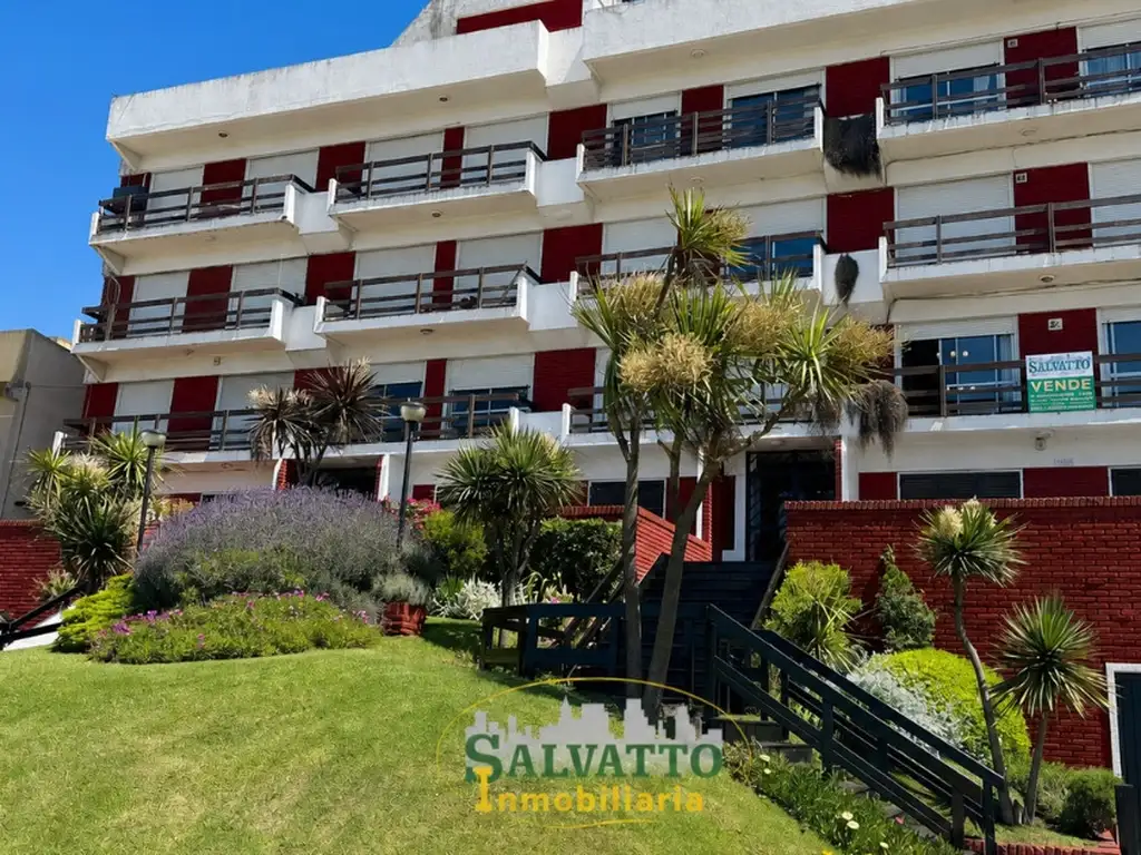 Foto de Departamento 2 ambientes en edificio sobre la costa en Punta Mogotes, imagen 1