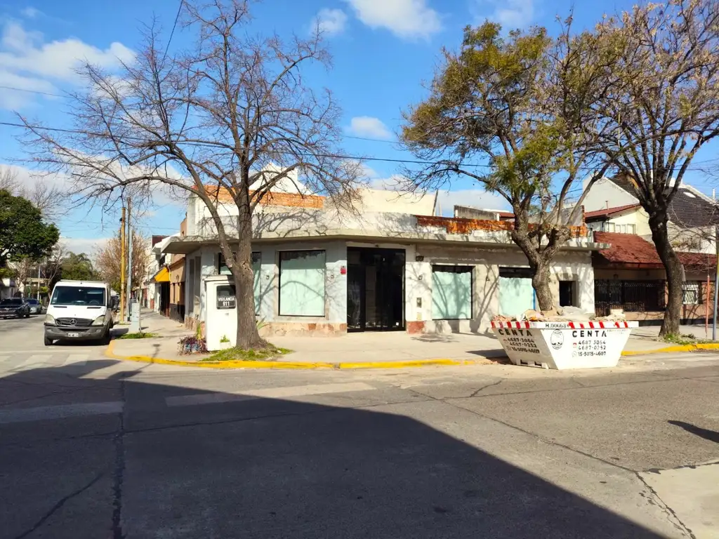Foto de Local en Alquiler en Barrio Naón, Mataderos – Capital Federal, imagen 4