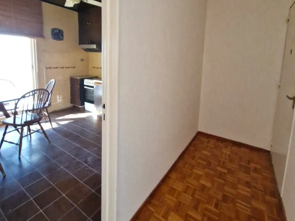 Foto de VENTA AMPLIO DEPTO DE 2 AMBIENTES DE 60M2 EN ALMAGRO, imagen 3