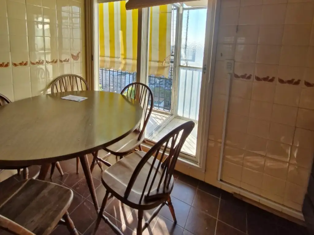 Foto de VENTA AMPLIO DEPTO DE 2 AMBIENTES DE 60M2 EN ALMAGRO, imagen 5