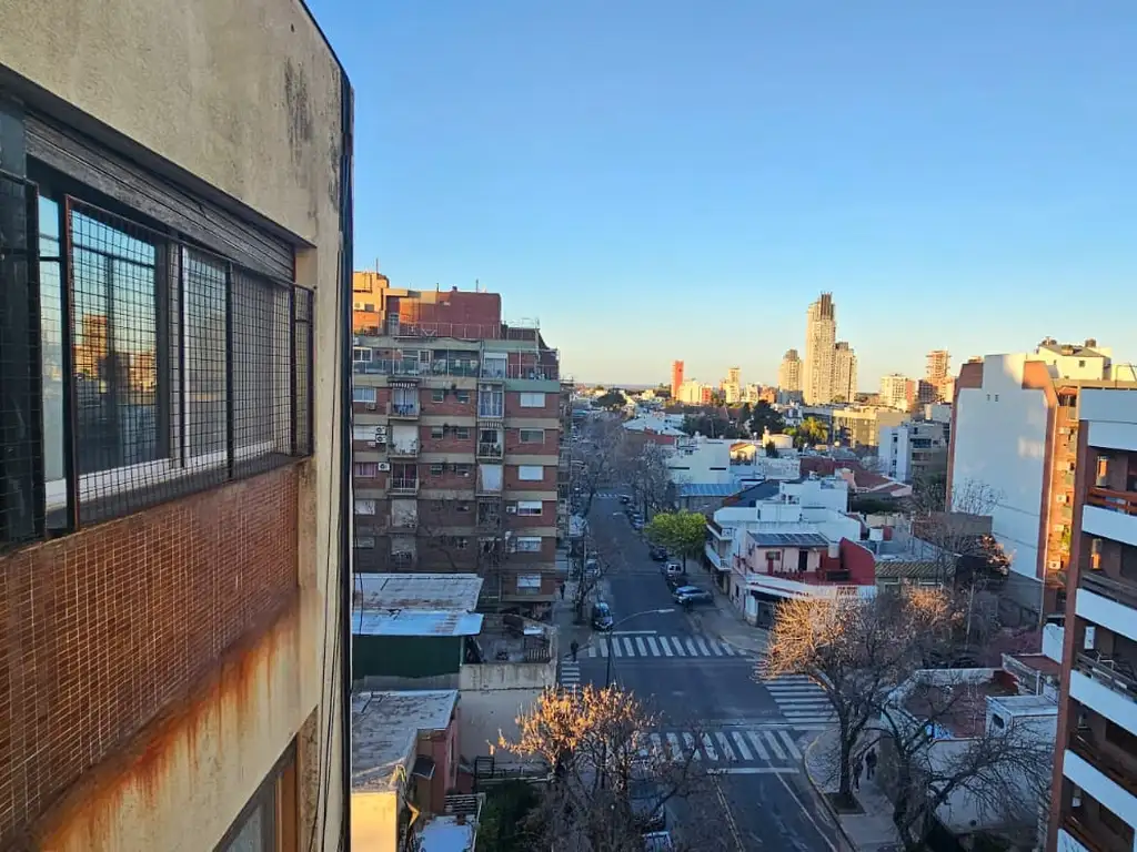 Foto de VENTA DEPARTAMENTO TRES AMBIENTES EN NUÑEZ CON BALCON BAÑO Y COCINA A, imagen 3