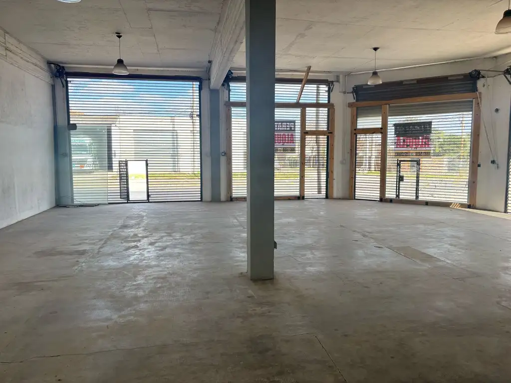 Foto de LOCALES EN ESQUINA COMERCIAL, imagen 1