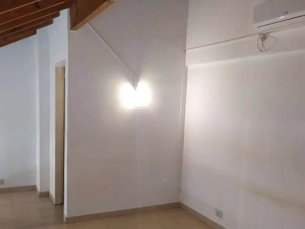 Foto de HERMOSO DEPARTAMENTO CON AMPLIO BALCÓN, imagen 3