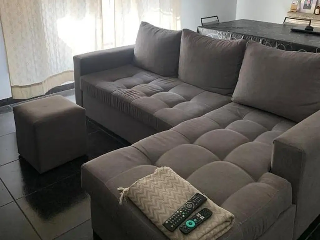 Foto de VENTA - CASA 5 AMBIENTES - LINIERS, imagen 2