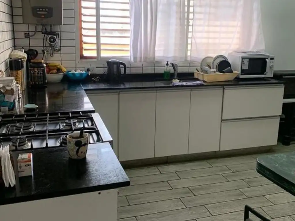 Foto de VENTA - CASA 5 AMBIENTES - LINIERS, imagen 3