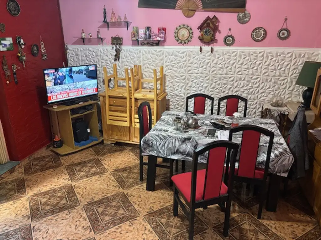 Foto de DEPARTAMENTO PLANTA BAJA CON PATIO EN BOEDO, imagen 1