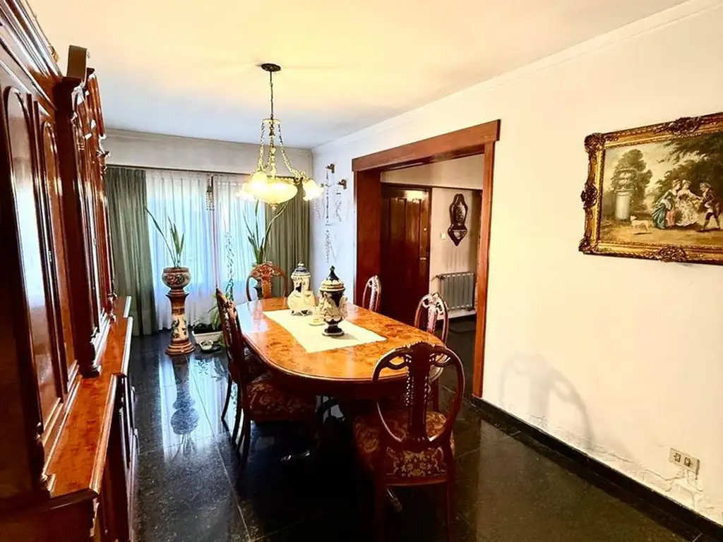 Foto de Importante casa 5 amb c/cochera y parque, imagen 4