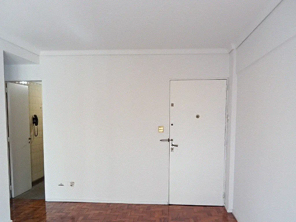 Foto de Alquiler departamento de 3 ambientes contra-frente con balcón, imagen 5