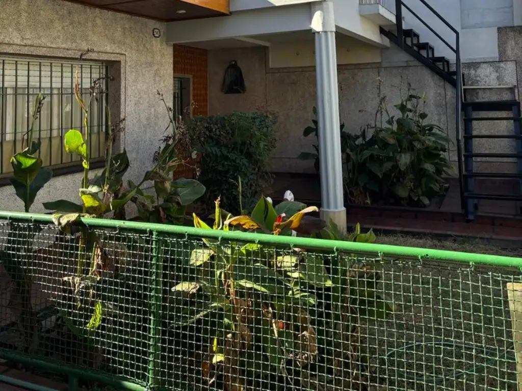 Foto de Venta gran casa con garage 3 autos y 4 monoambientes, oficina en Planta, imagen 1