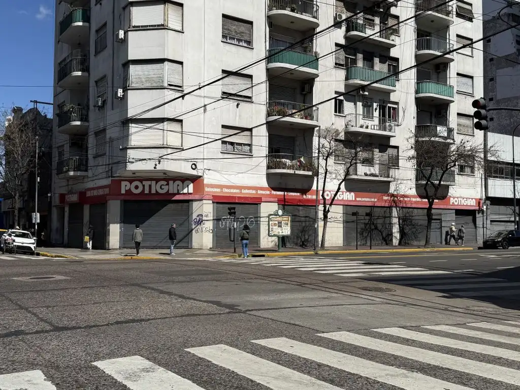 Foto de Local Comercial con oficinas y depósito en esquina en Constitución, imagen 4